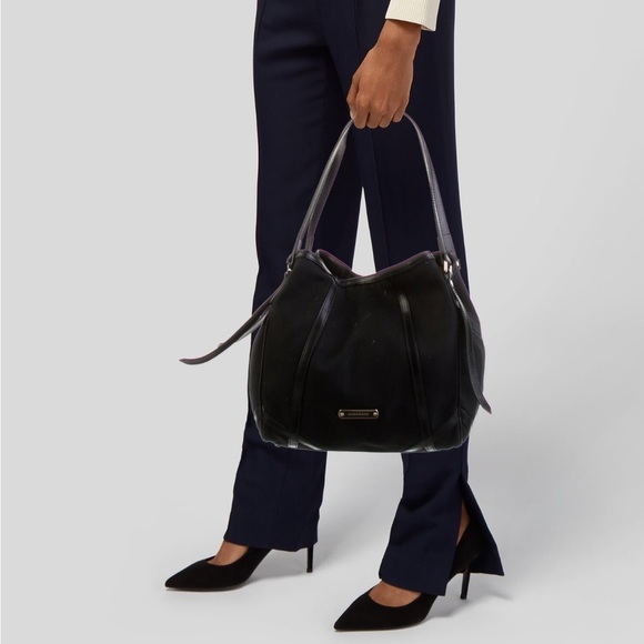 BURBERRY Canvas House Check Tote - Picture 4 of 9